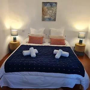 https://la-ferme-constantin.fr-provencehotel.com