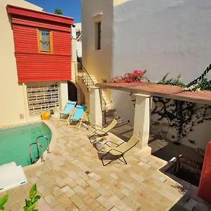 https://veranda-rossa.rethymnohotels.net